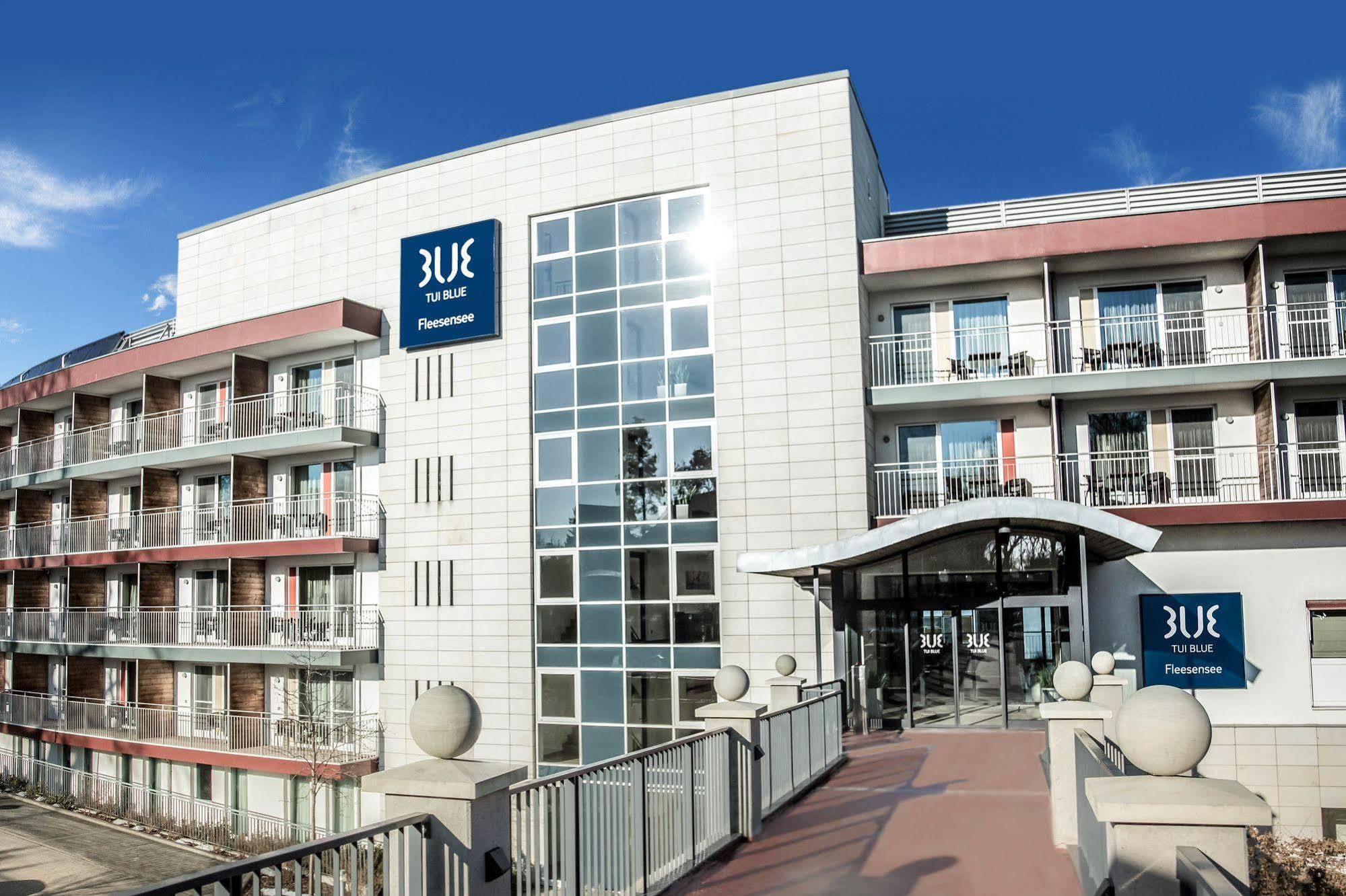 Seehotel Fleesensee Goehren-Lebbin Exterior photo