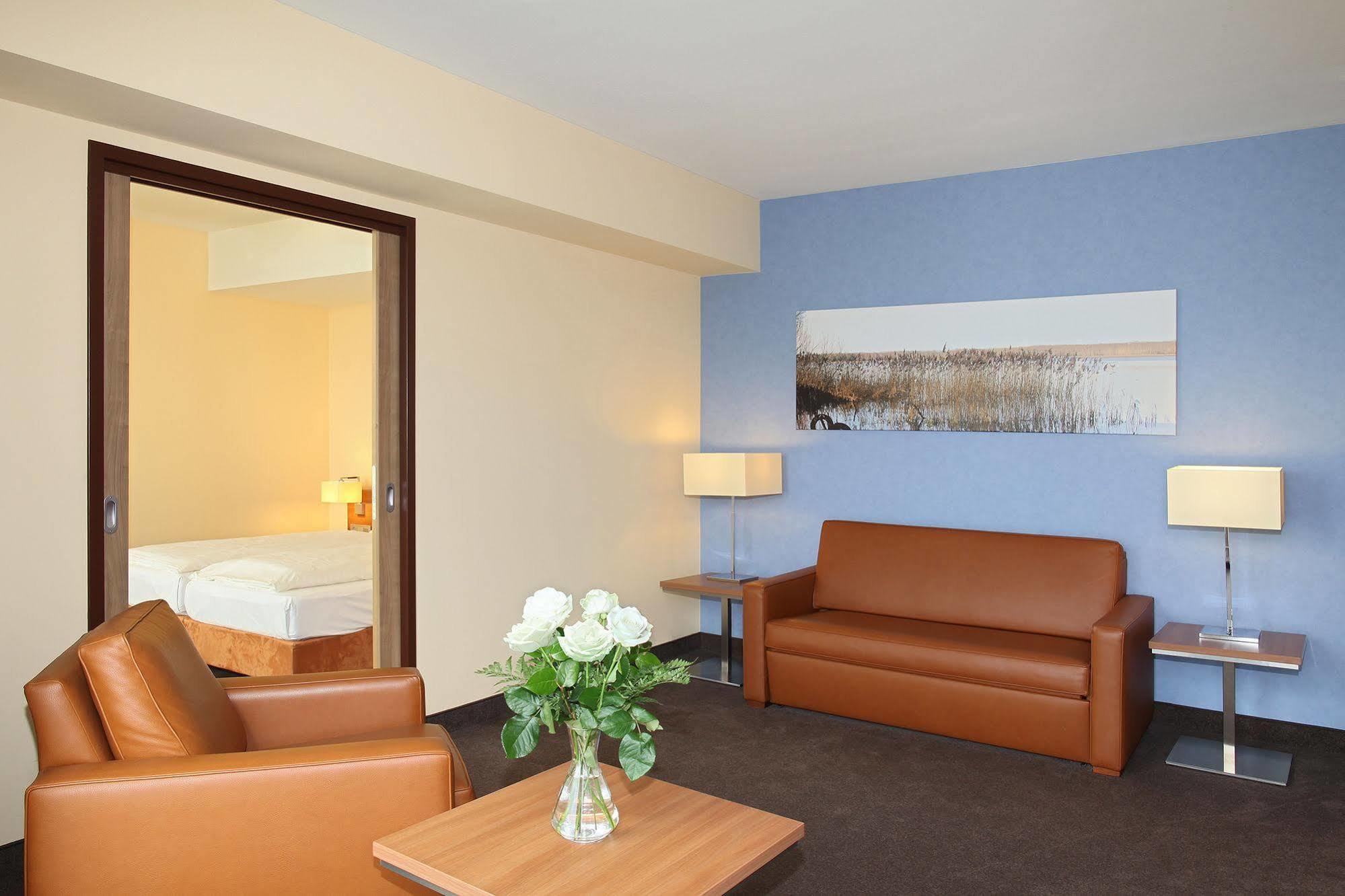 Seehotel Fleesensee Goehren-Lebbin Exterior photo